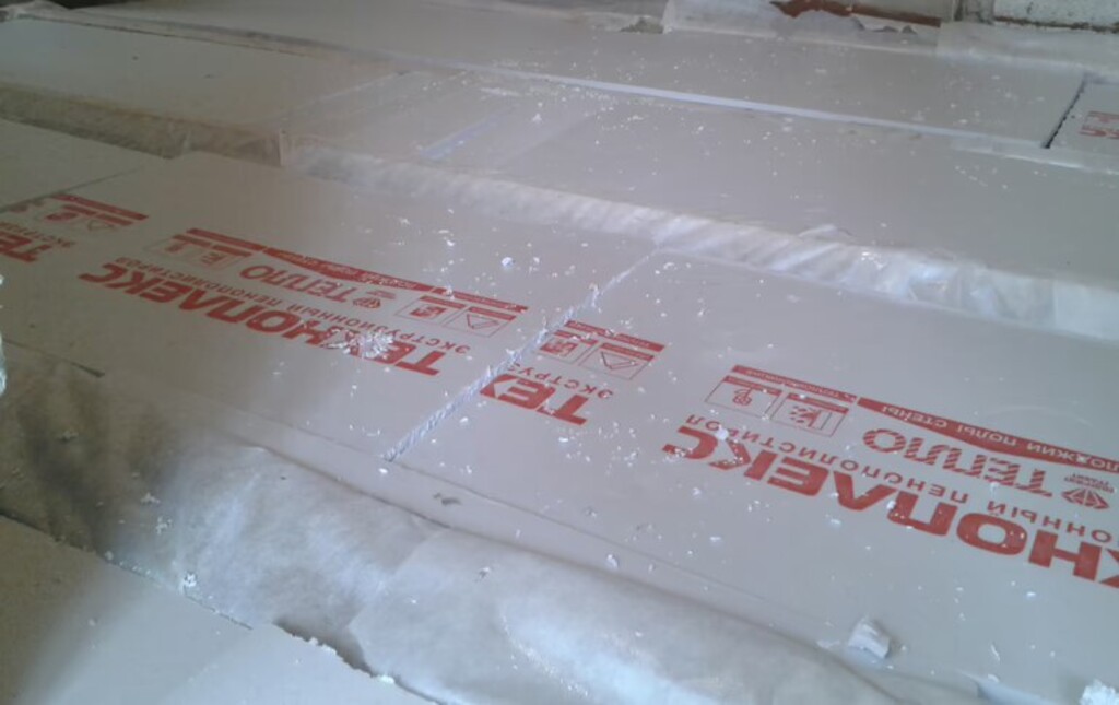 Облицовка клинкерным кирпичом, изоляция пола, фото 3